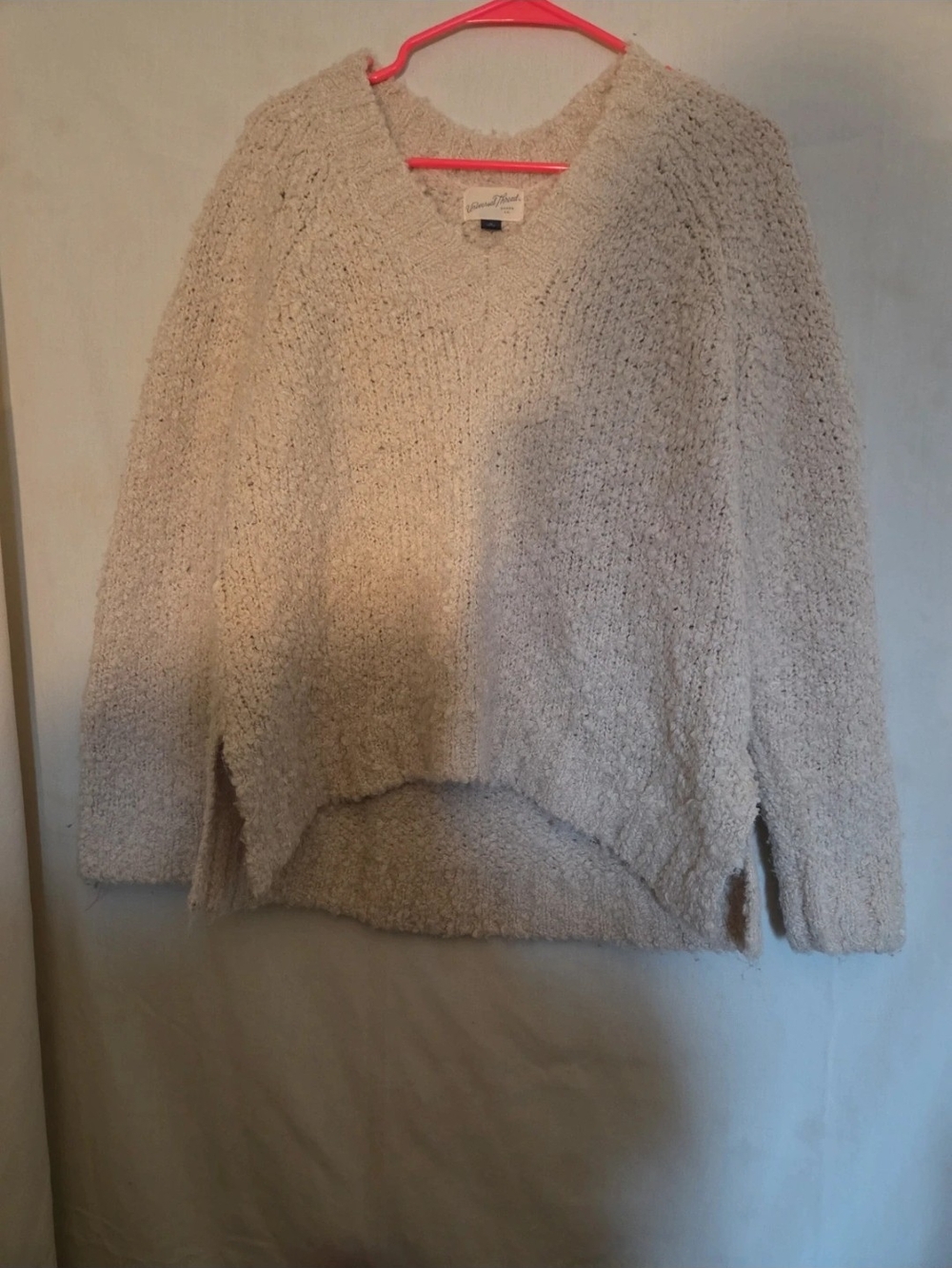 Universal Thread Cream Popcorn V-Neck Sweater